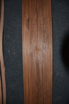 Madagascar Rosewood Veneer 233 x 13-14 cm | 0.6 mm | 0,315m&sup2;