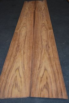 Indisch Rosewood Veneer 256 x 28-29 cm | 0.6 mm | 0,7296m&sup2;