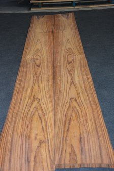 Indisch Rosewood Veneer 270 x 26-31 cm | 0.6 mm | 0,7695m&sup2;