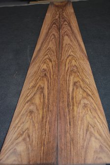 Indisch Rosewood Veneer 307 x 20-21 cm | 0.6 mm | 0,629m&sup2;
