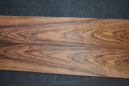 Indisch Rosewood Veneer 307 x 20-21 cm | 0.6 mm | 0,629m&sup2;