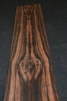 Coromandel Veneer 96 x 11 cm | 0.6mm | 0,1056m&sup2;