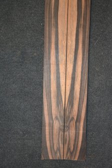 American Walnut Veneer 210 x 19-21 cm | 0.6mm | 0,490m&sup2;