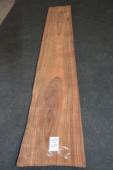 Santos Rosewood Veneer 213 x 25-29 cm | 0.6 mm | 0,5751m&sup2;