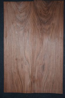 Afrikaans Rosewood Veneer 93 x 29-31 cm | 0.6 mm | 0,279m&sup2;