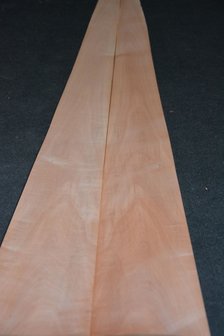 Pear Veneer 200 x 11-16 cm | 0.6 mm | 0,27m&sup2;