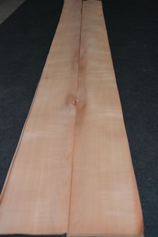 Pear Veneer 240 x 15-18 cm | 0.6 mm | 0,396m&sup2;
