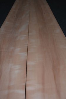 Pear Veneer 252 x 16-20 cm | 0.6 mm | 0,45m&sup2;