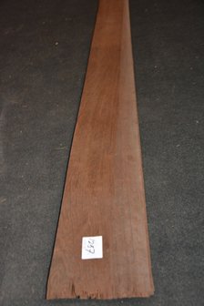 Wenge Veneer 253 x 19 cm | 0.6 mm | 0,48m&sup2;