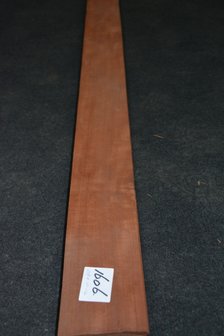 Moabi Veneer 218 x 10-12 cm | 0.6 mm | 0,24m&sup2;