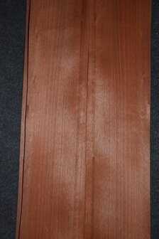 Moabi Veneer 265 x 12 cm | 0.6 mm | 0,32m&sup2;