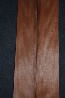 Moabi Veneer 220 x 12 cm | 0.6 mm | 0,264m&sup2;