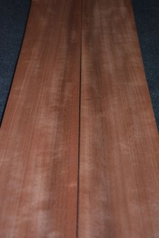 Moabi Veneer 208 x 12 cm | 0.6 mm | 0,25m&sup2;