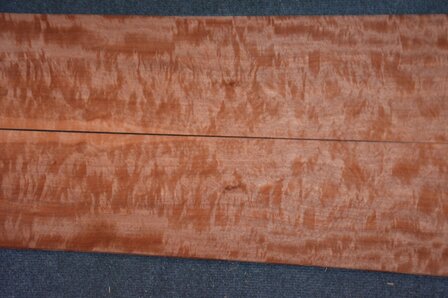 Makore Veneer 213 x 16 cm | 0.6mm | 0,34m&sup2;