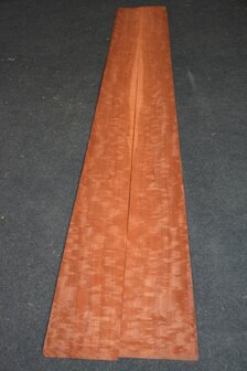Makore Veneer 213 x 16 cm | 0.6mm | 0,34m&sup2;