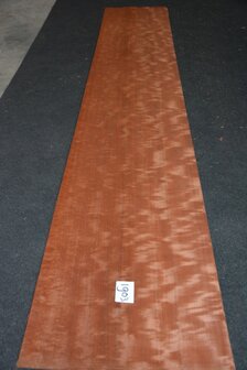 Makore Veneer 213 x 40-41 cm | 0.6mm | 0,86m&sup2;