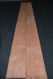 Cherry Veneer 255 x 19 cm | 0.6mm | 0,49m&sup2;