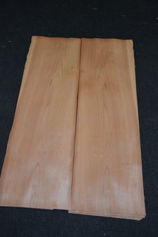 Cherry Veneer 95 x 31 cm | 0.6mm | 0,29m&sup2;