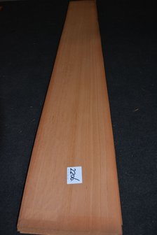 Oregon Pine Veneer 215 x 24-27 cm | 0.6 mm | 0,55m&sup2;