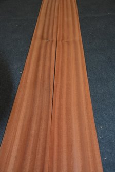 Sipo Mahogany Veneer 225 x 15 cm | 0.6mm | 0,3375