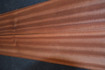Sipo Mahogany Veneer 225 x 15 cm | 0.6mm | 0,3375