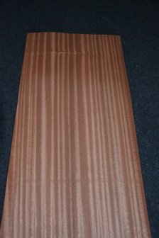 Sapelli Mahogany Veneer 221 x 24-26 cm | 0.6mm | 0,553m&sup2;