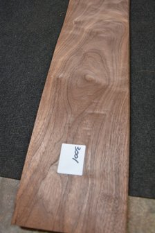 American Walnut Veneer 435 x 17-21 cm | 0.6mm | 0,827m&sup2;
