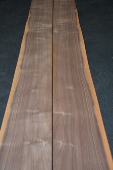 American Walnut Veneer 425 x 20-24 cm | 0.6mm | 0,935m&sup2;