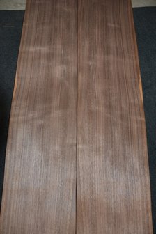 American Walnut Veneer 425 x 20-24 cm | 0.6mm | 0,935m&sup2;