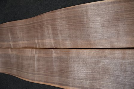 American Walnut Veneer 435 x 17-19 cm | 0.6mm | 0,783m&sup2;