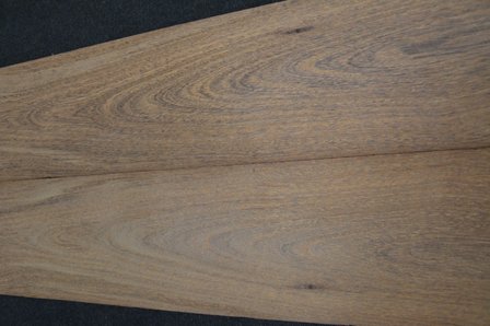 Brownheart Veneer 325 x 22 cm | 0.6mm | 0,715m&sup2;