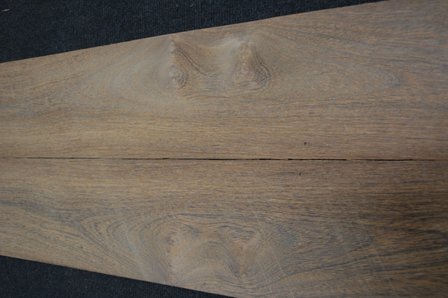 Brownheart Veneer 325 x 15 cm | 0.6mm | 0,488m&sup2;