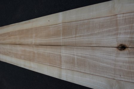 Olive Ash Veneer 270 x 16 cm | 0.6mm | 0,432m&sup2;