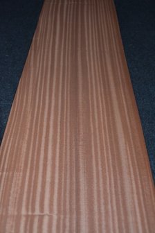 Sapelli Mahogany Veneer 221 x 25-28 cm | 0.6mm | 0,586m&sup2;