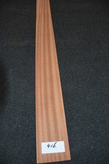 Sipo Mahogany Veneer 225 x 10-11 cm | 0.6mm | 0,261m&sup2;