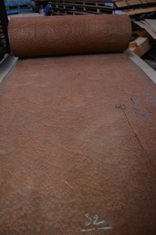 Mahogany Pommele Veneer 254 x 78 cm | 0.6mm | 1,982m2