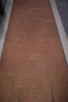 Mahogany Pommele Veneer 254 x 78 cm | 0.6mm | 1,982m2