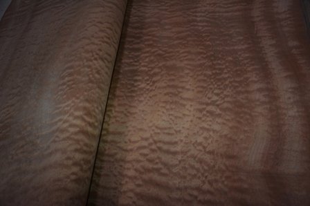 Mahogany Pommele Veneer 254 x 66 cm | 0.6mm | 1,676m2
