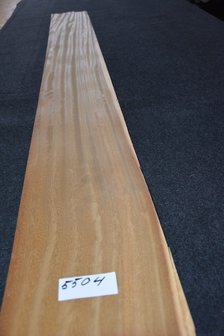 Iroko Veneer 210 x 21-22 cm | 0.6mm | 0,452 m2