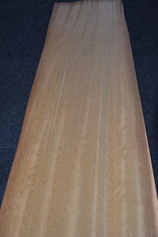 Iroko Veneer 210 x 21-22 cm | 0.6mm | 0,452 m2