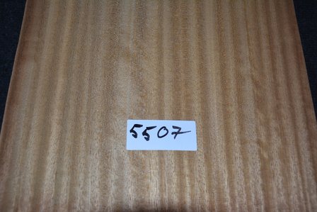Iroko Veneer 210 x 34-36 cm | 0.6mm | 0,735m2