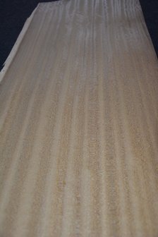 Iroko Veneer 210 x 34-36 cm | 0.6mm | 0,735m2