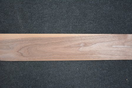American Walnut Veneer 114 x 11-12 cm | 0.6mm | 0,131m&sup2;