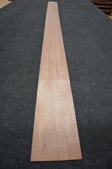 American Walnut Veneer 190 x 10-12 cm | 0.6mm | 0,209m&sup2;