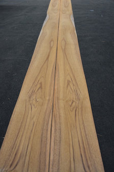 Teak Veneer 410 x 20 cm | 0.6 mm | 0,820m&sup2;