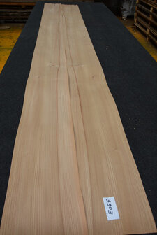 Elm Veneer 300 x 27 cm | 0.6mm | 0,810m2