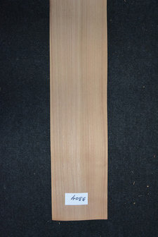 Elm Veneer 215 x 16-17 cm | 0.6mm| 0,355m2