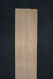 Elm Veneer 215 x 16-17 cm | 0.6mm| 0,355m2