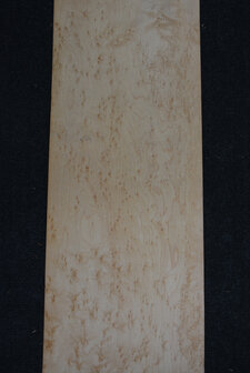 Maple Veneer 93 x 21-22 cm | 0.6mm | 0,200 m2 | Birdseye Maple VogelaugenAhorn
