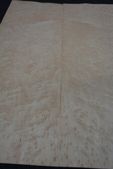 Maple Veneer 76 x 25cm | 0,188 m2 | 0.6 mm | Birdseye Maple Vogelaugen Ahorn